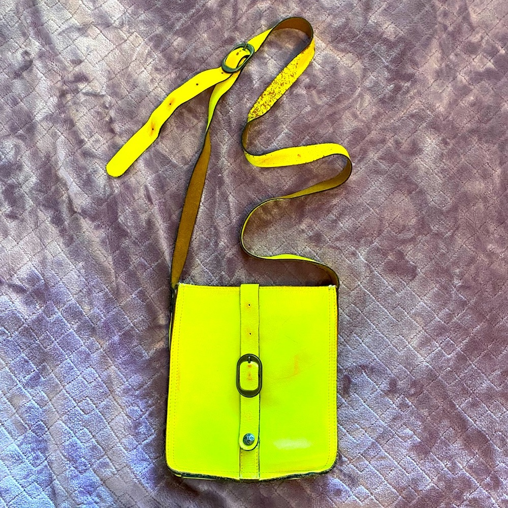 Patricia Nash Distressed Highlighter Satchel